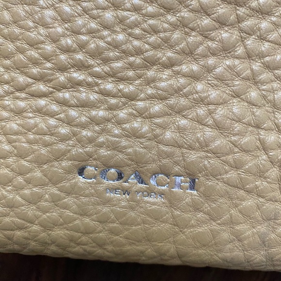 COACH NWOT Bleecker Sullivan edgepaint hobo. Soft pebble leather. - Picture 4 of 8